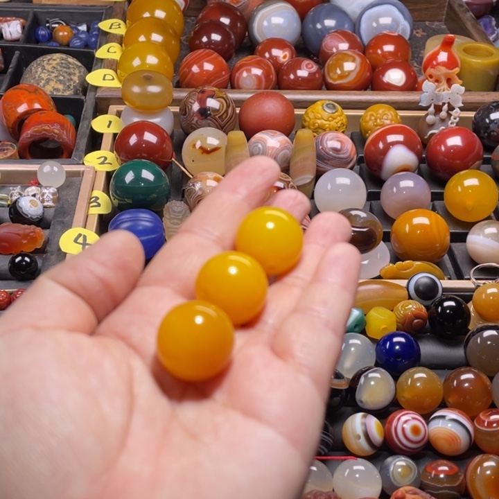 未镶嵌配珠玛瑙/玉髓笃*