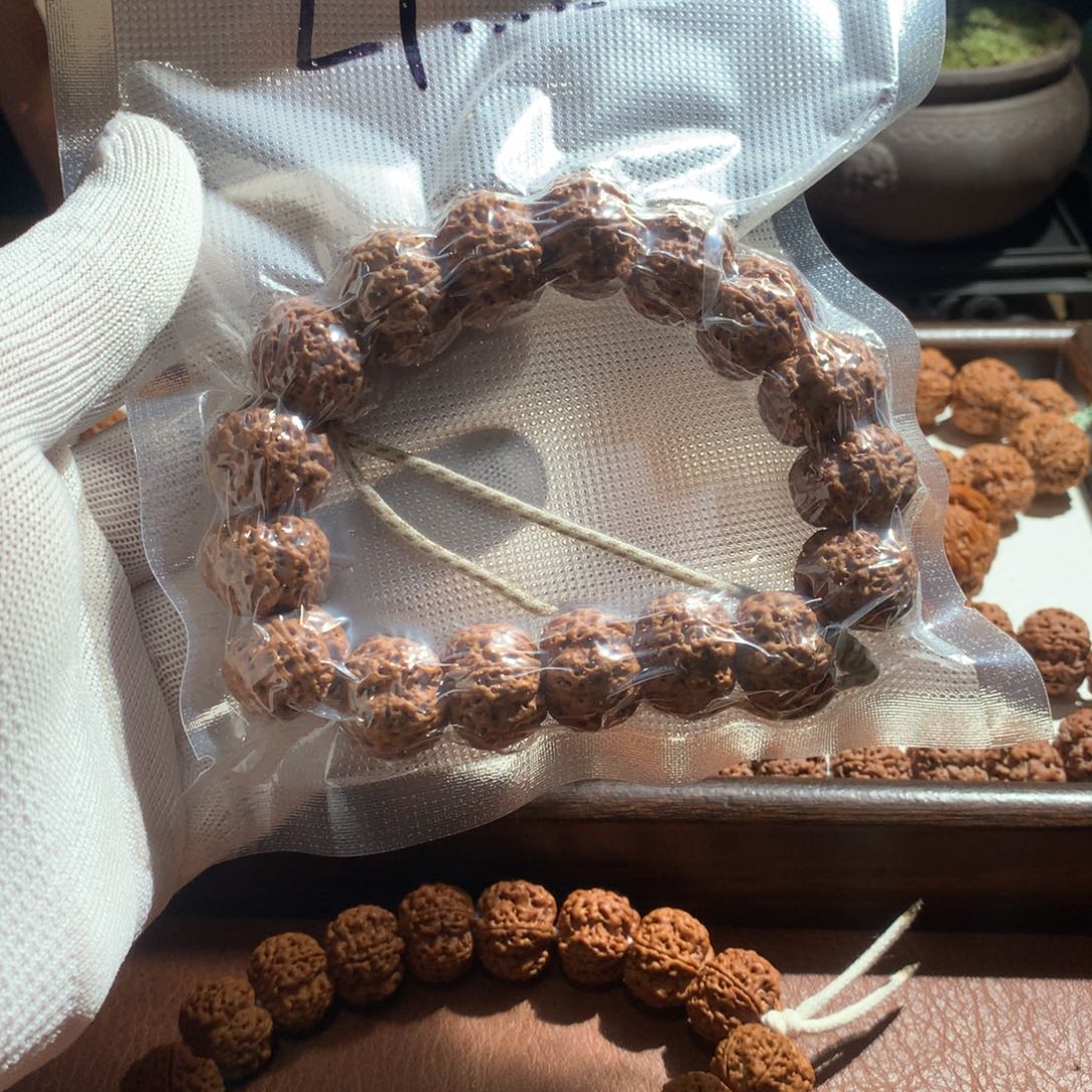 L***…手串金刚菩提古龙定制19大+