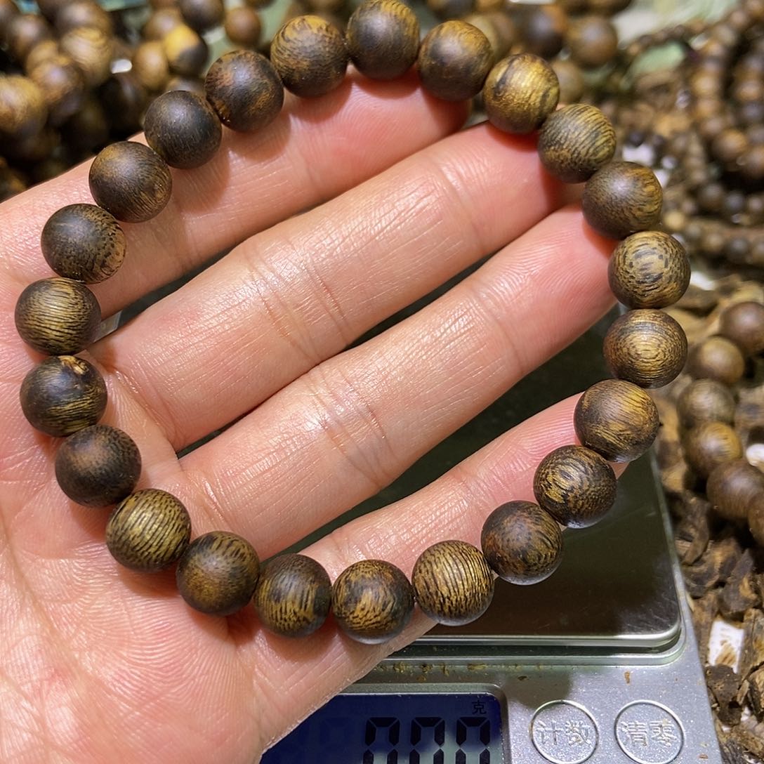 沉香手串盛****收奇楠沉香1.0-11单圈