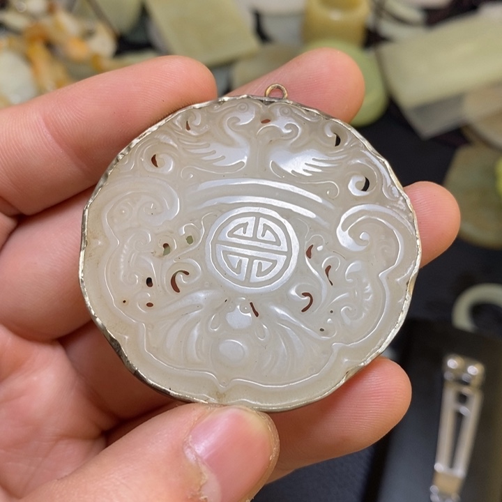 颈饰未镶嵌和田玉