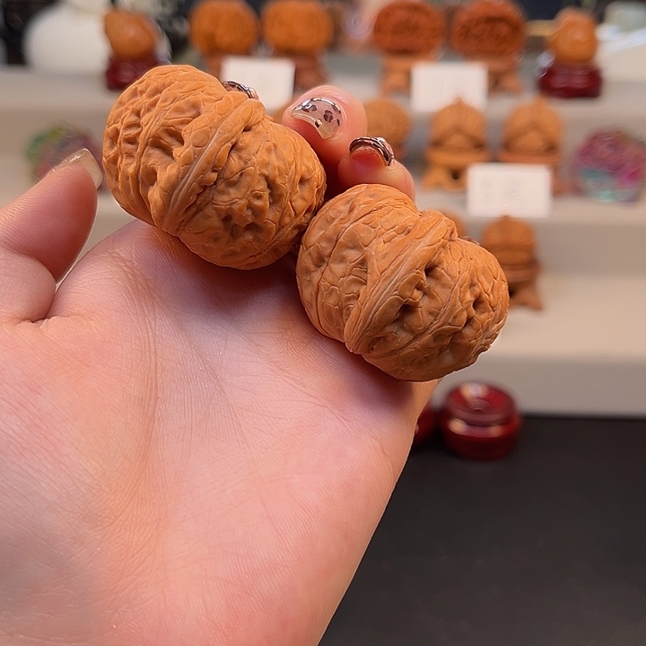 桃核把件平谷元宝