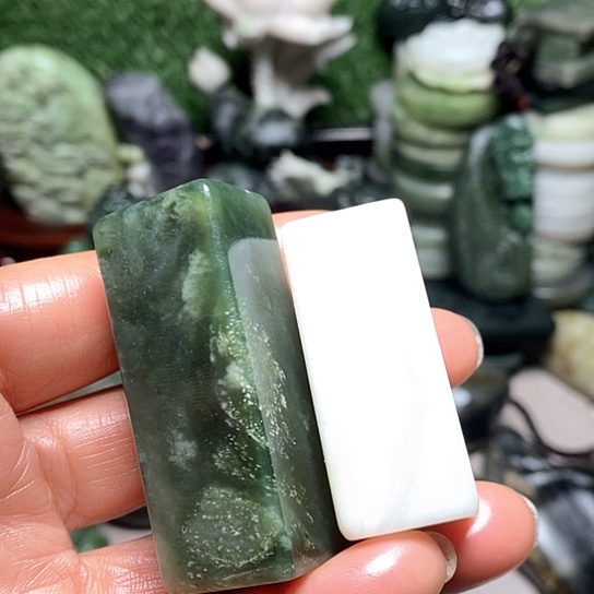未镶嵌和田玉（糖玉）珠宝半成品米*多