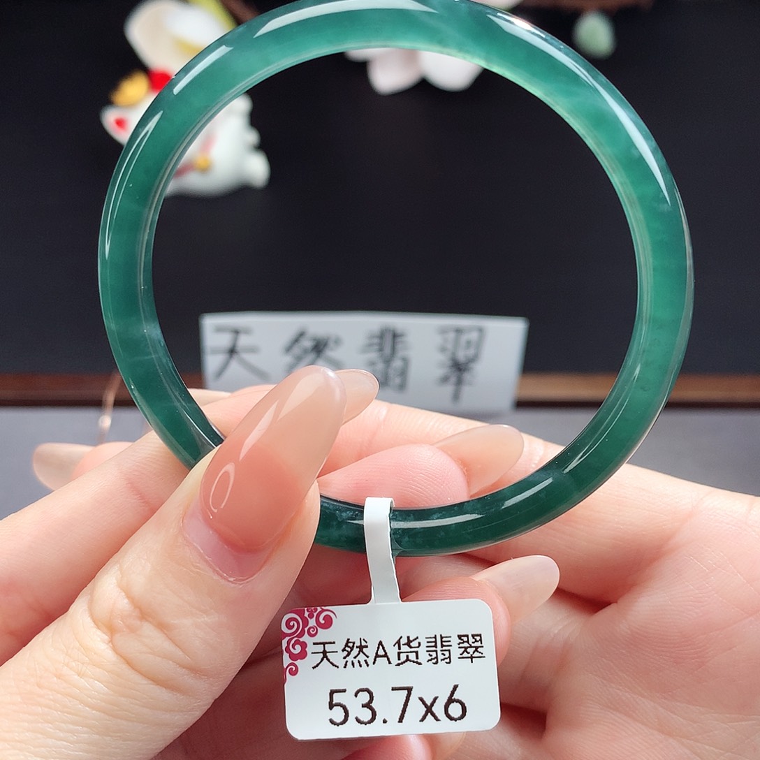 翡翠手镯（圆镯）未镶嵌