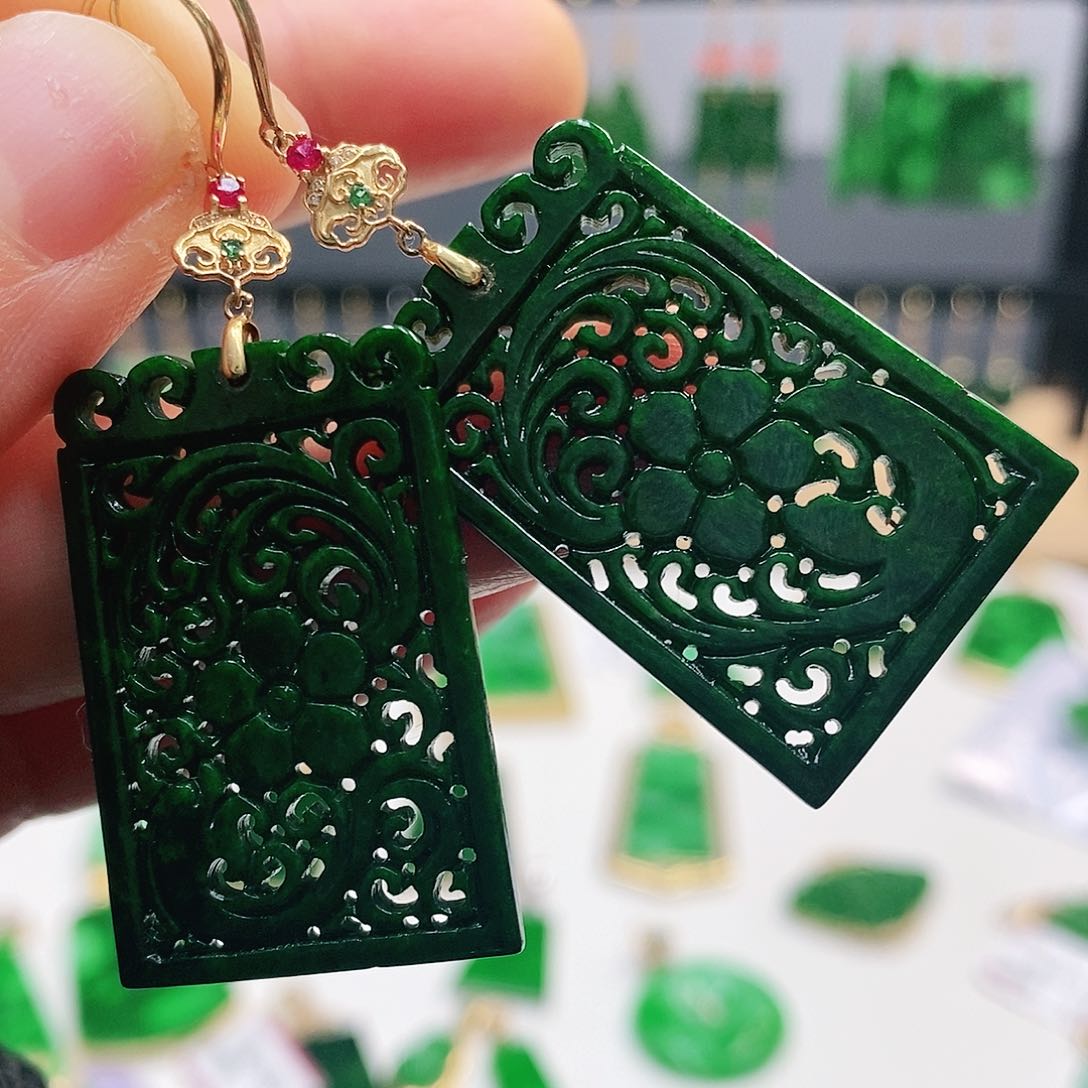 翡翠耳饰18K金镶嵌挂件