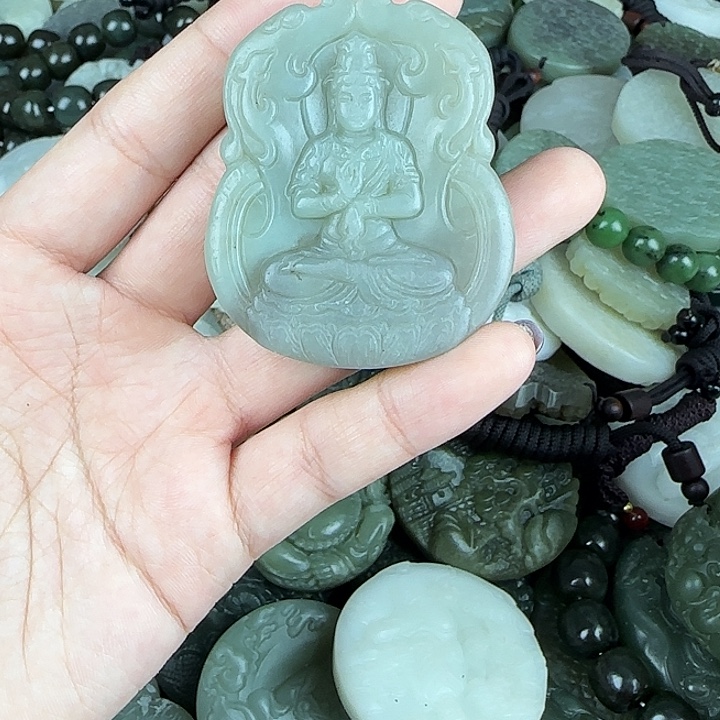 和田玉未镶嵌颈饰