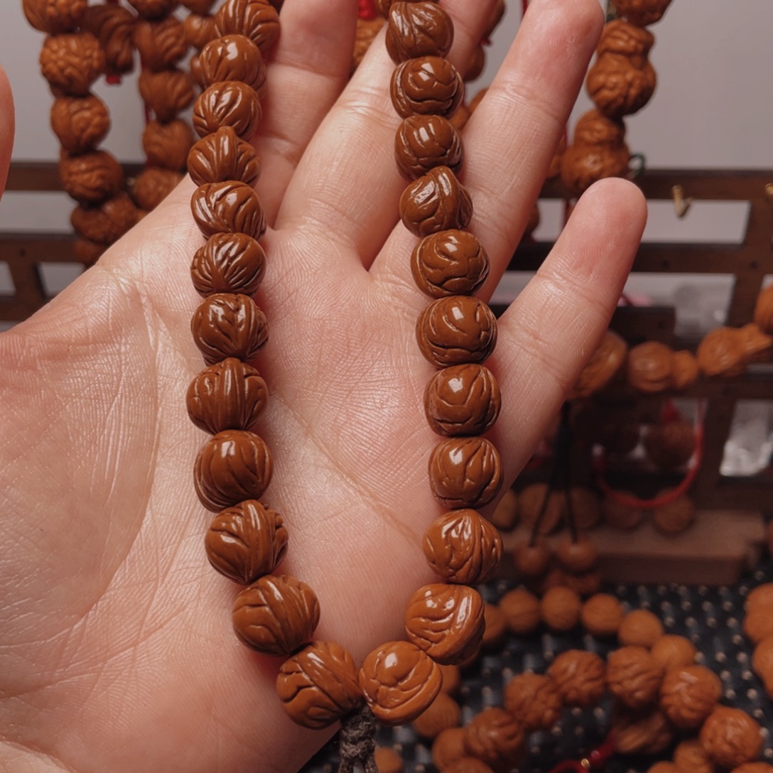 木质类龙纹桃枭手持