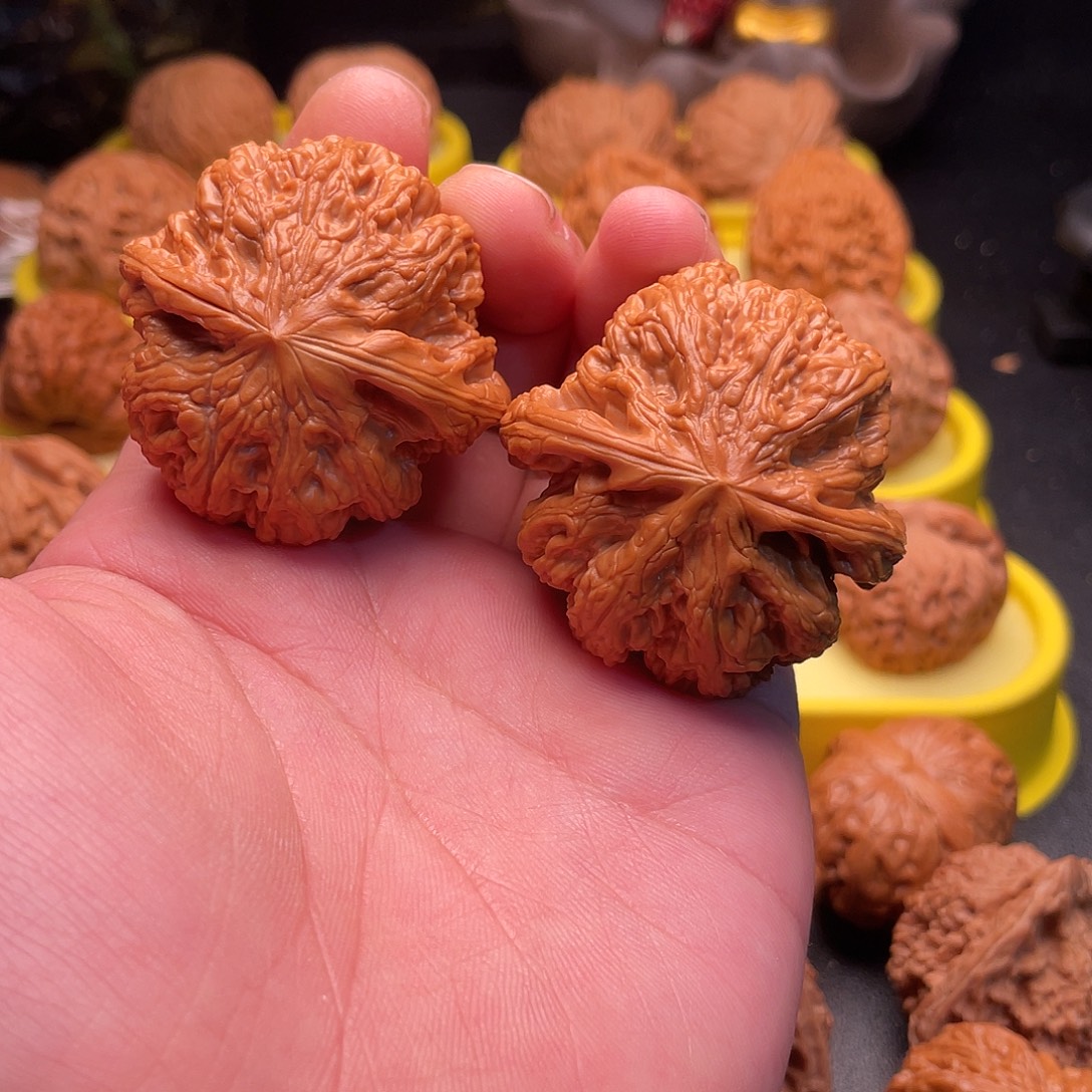 文玩核桃吊坠大粗筋46