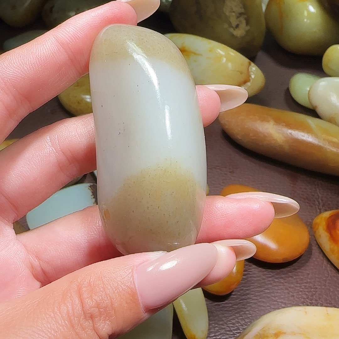 和田玉（糖玉）挂件未镶嵌