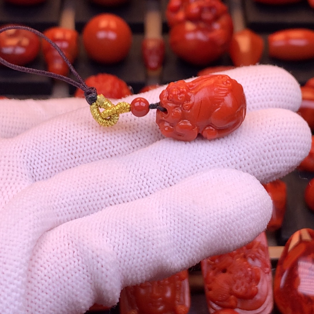 南红玛瑙未镶嵌保山高品精工飞天貔貅21.2mm