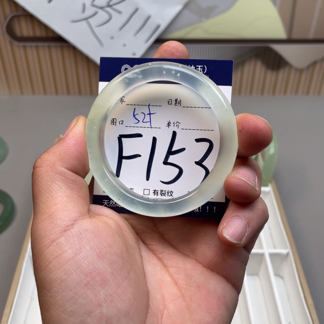 岫玉手镯手镯未镶嵌