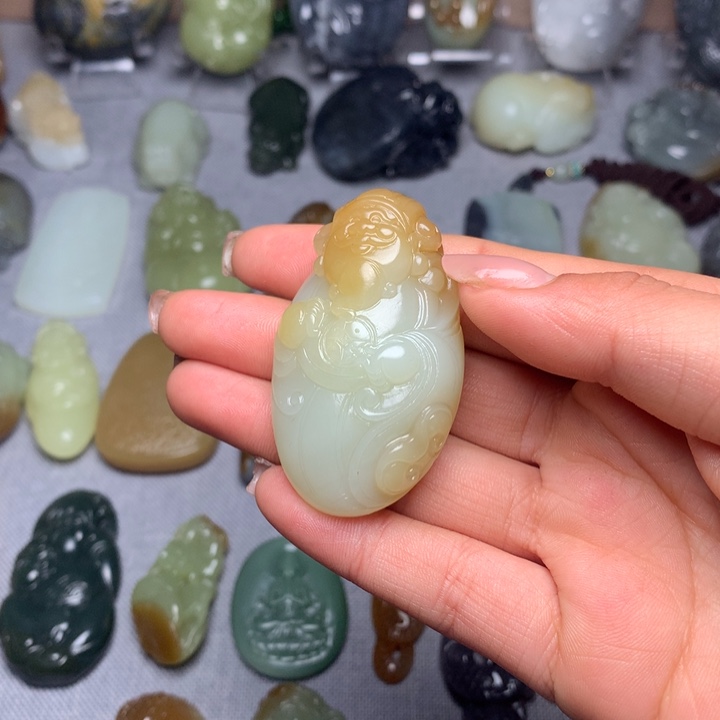 和田玉挂件未镶嵌