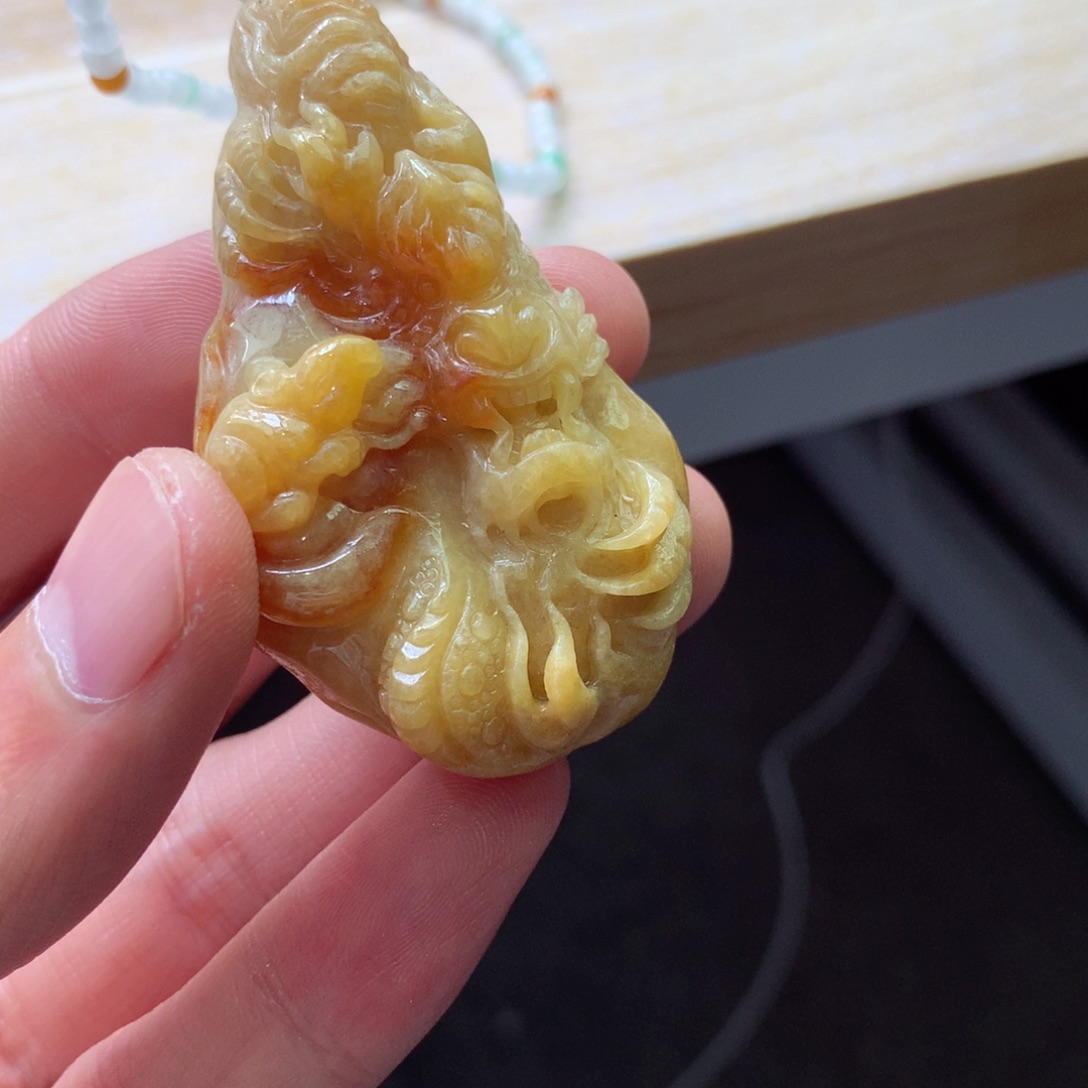 翡翠颈饰未镶嵌吊坠