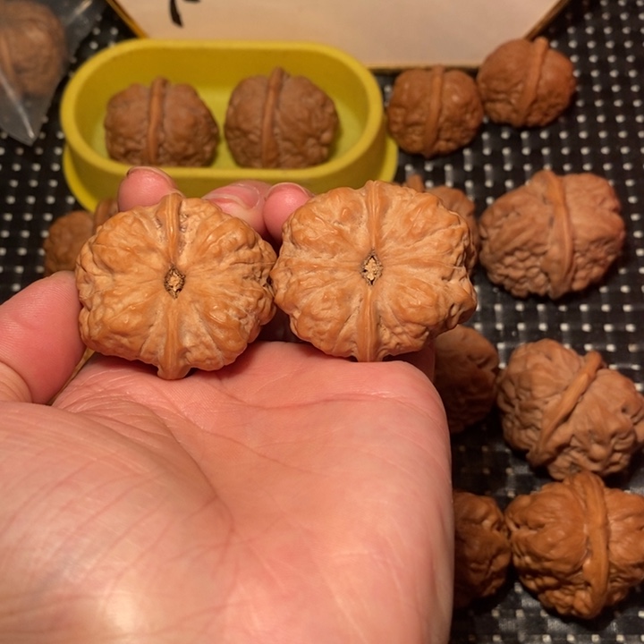 진***힘文玩核桃把件大腿肌肉蛙