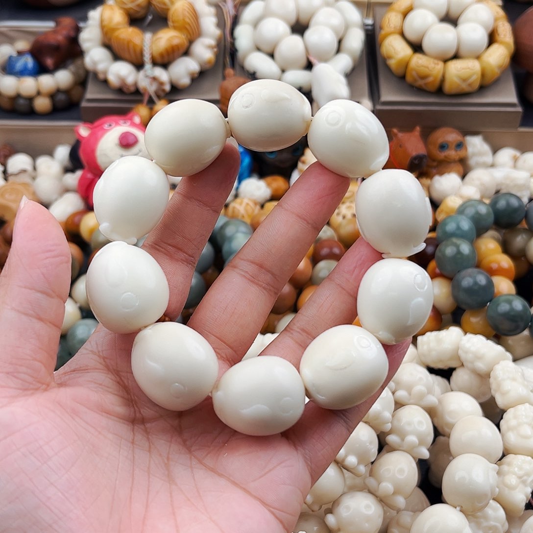 菩提根/象牙果吊坠鲸鱼