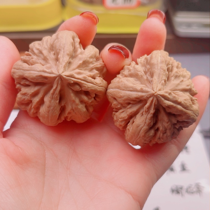 文玩核桃把件文玩核桃把件