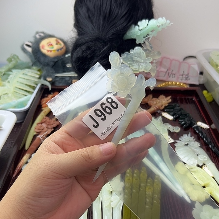 猫***猫蛇纹石玉合金发饰