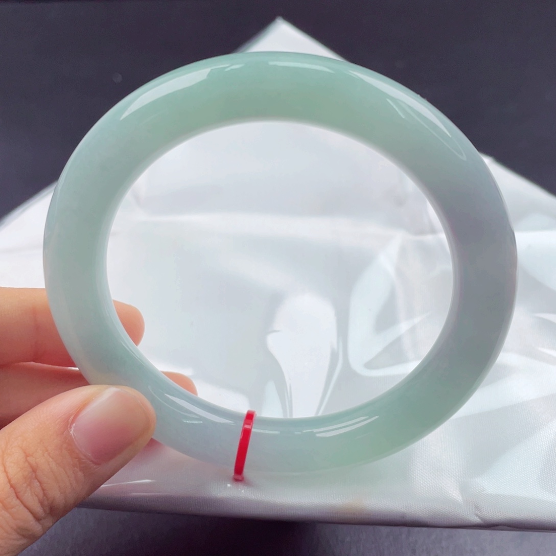 翡翠未镶嵌手镯（圆镯）60圈