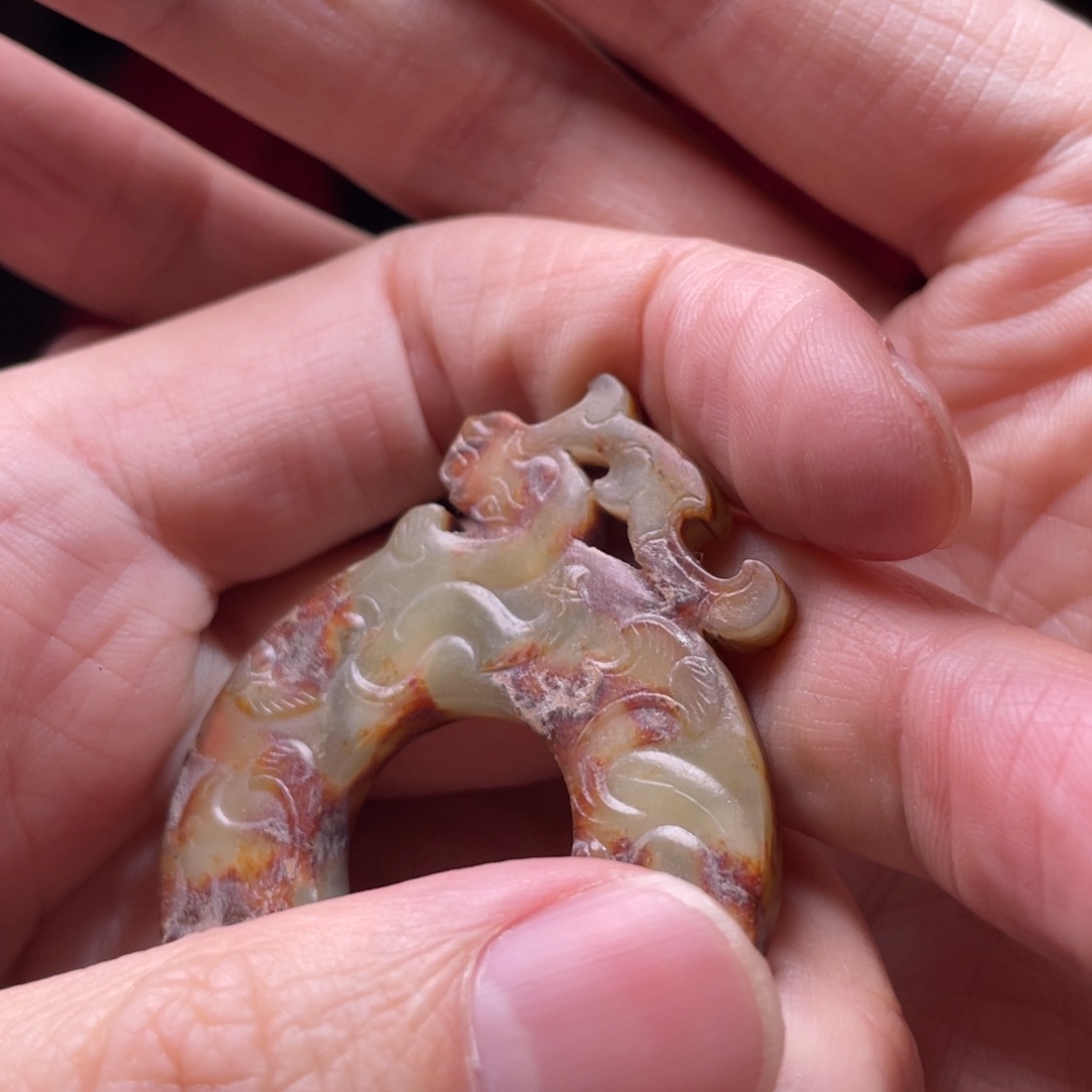 和田玉无未镶嵌P****嘻