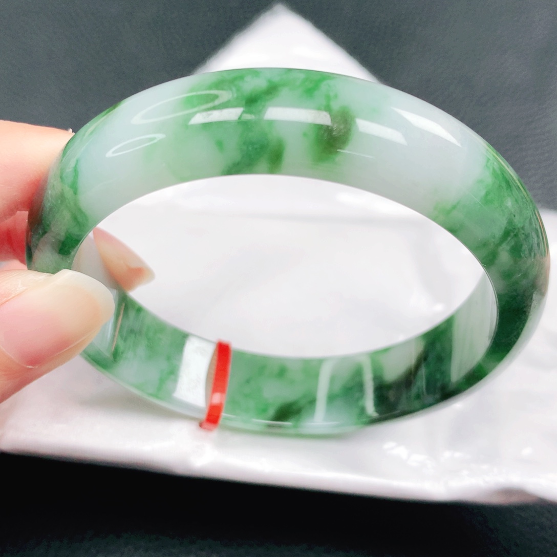 翡翠未镶嵌手镯59圈