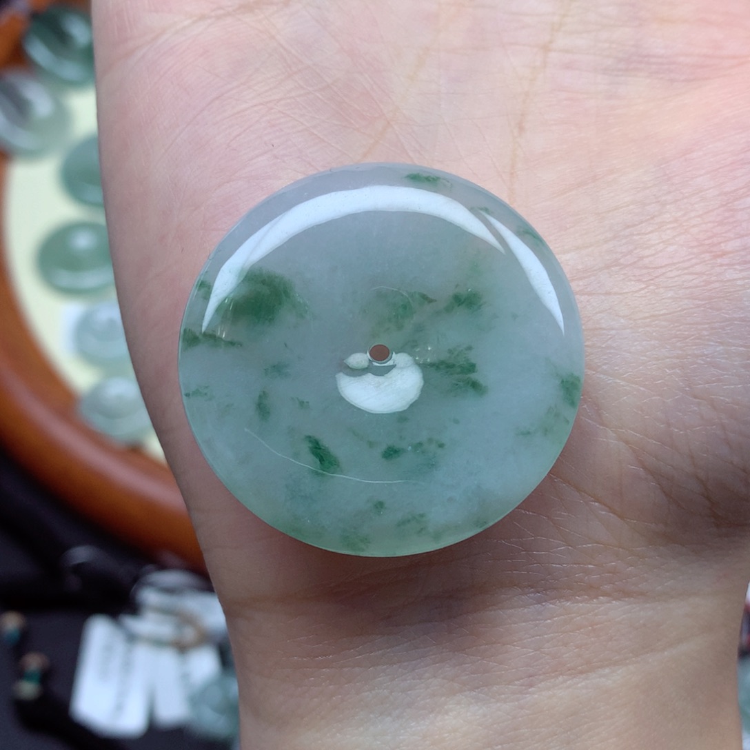 翡翠未镶嵌颈饰吊坠34.7/5.7mm