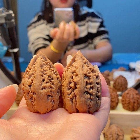 桃核把件?*?东北秋子