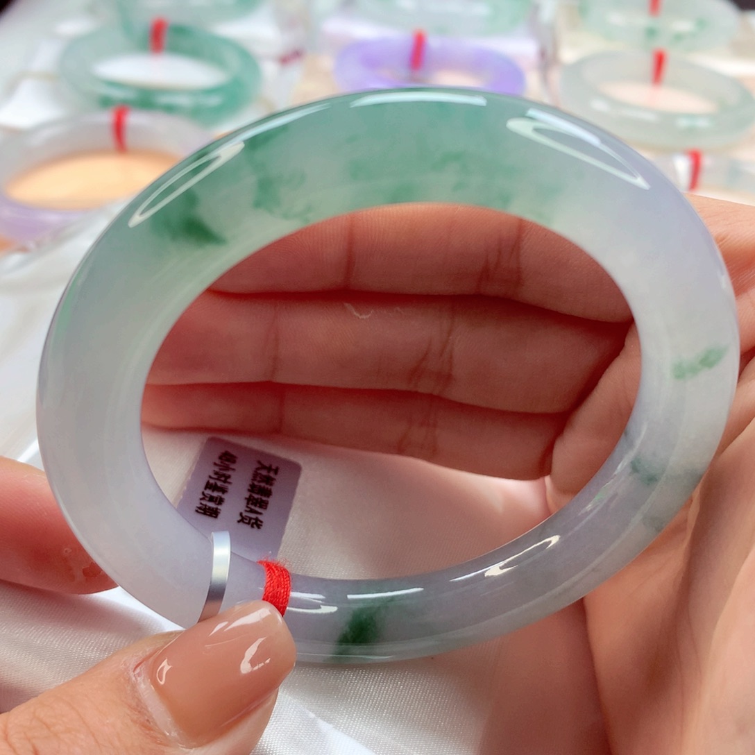 翡翠手镯（圆镯）未镶嵌师妹至纯至净