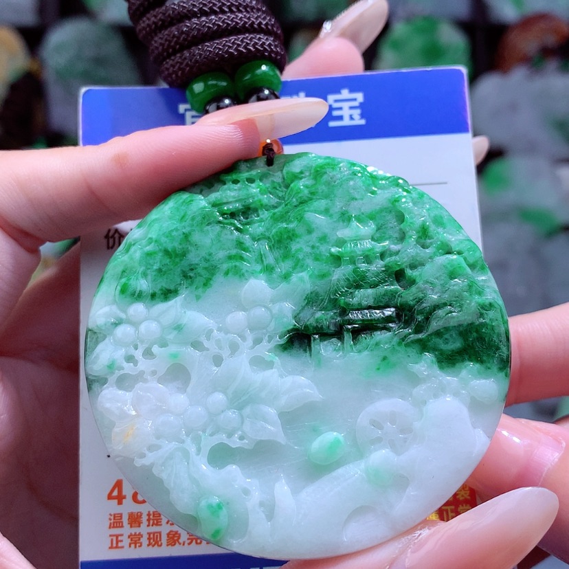 【闪购商品】翡翠颈饰未镶嵌挂件