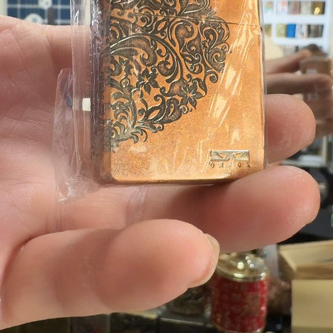 黑***子佐罗二代心花怒放煤油打火机