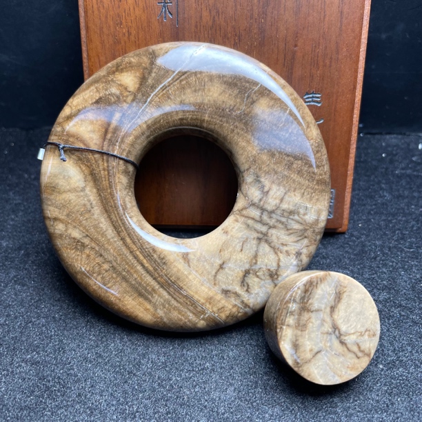 天然缅甸琥珀老油妖花根和氏璧