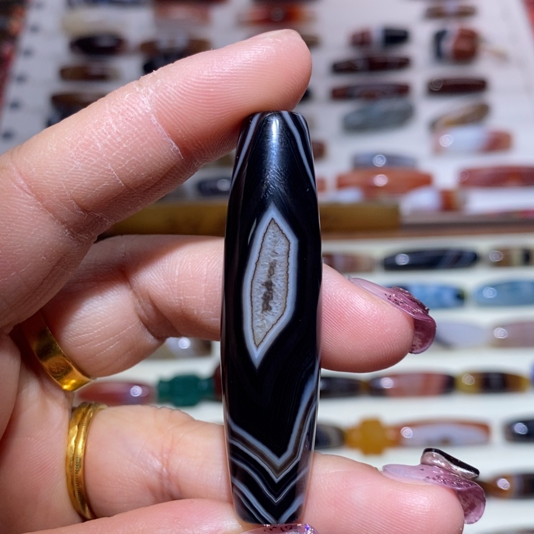 玛瑙/玉髓颈饰未镶嵌m****p