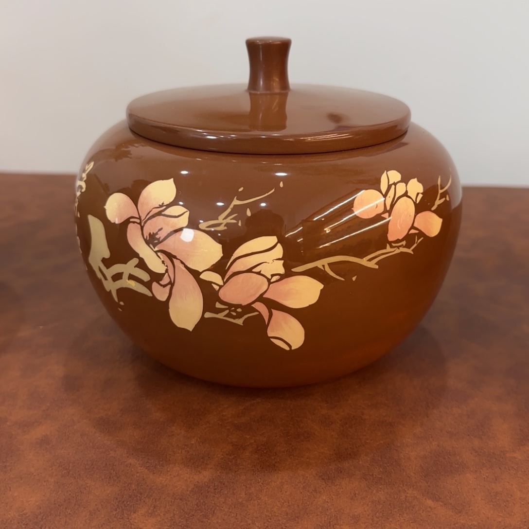磊***。建水紫陶纯手工茶罐