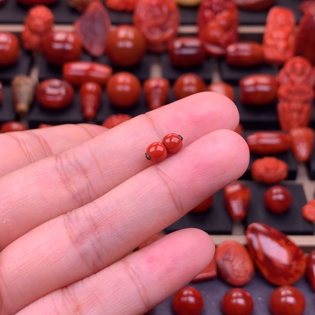 南红玛瑙未镶嵌原矿老型对珠5mm