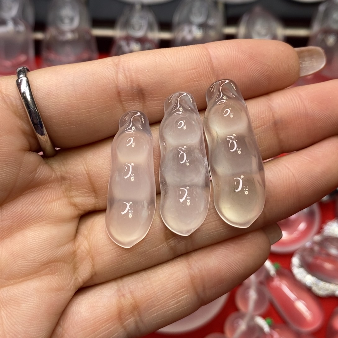 石英质玉未镶嵌吊坠随机发一