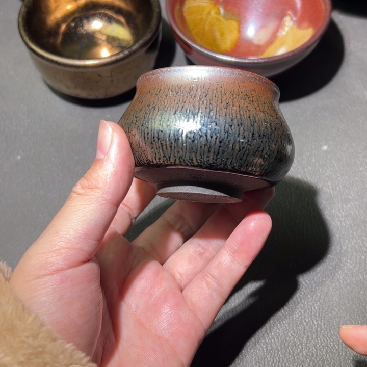 羽***华茶盏我们是有共同话题有一