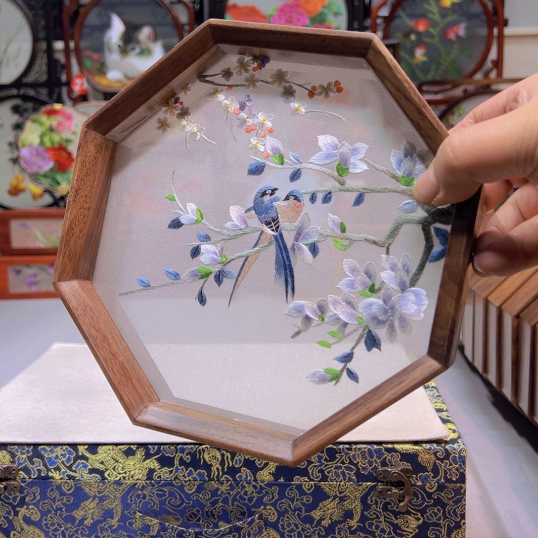 刺绣吴*波手工制作工艺