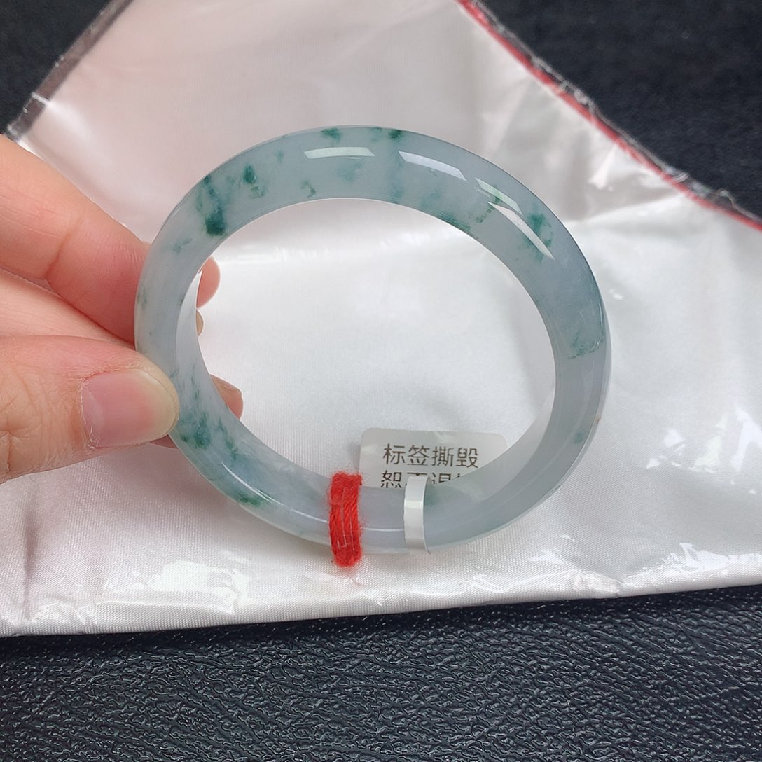 翡翠手镯未镶嵌5455圈