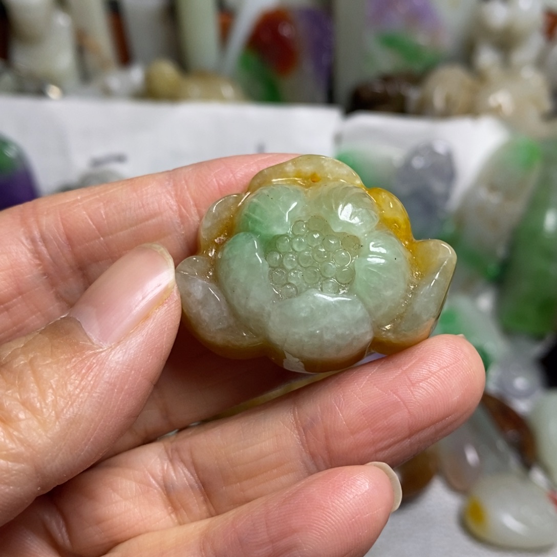 和田玉（糖玉）未镶嵌颈饰