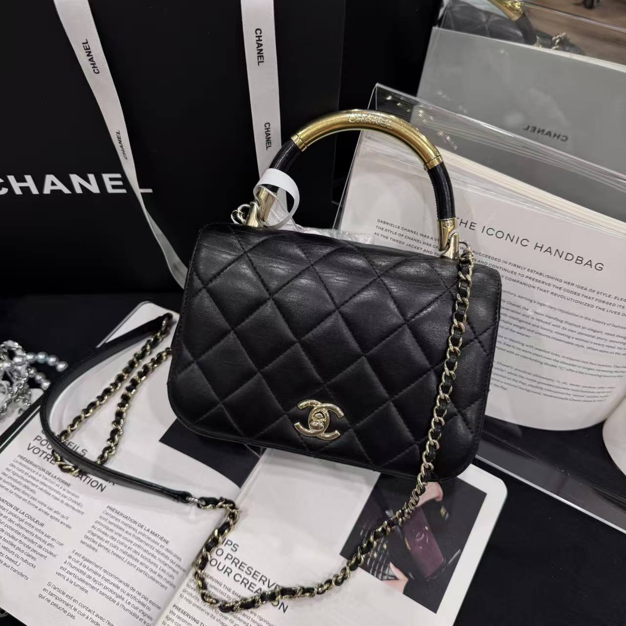 95新 Chanel/香奈儿 多多奢品/香奈儿金属手柄黑金斜挎包/98新