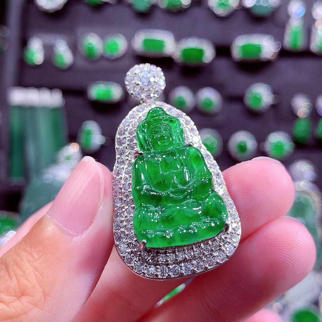 翡翠未镶嵌颈饰天然