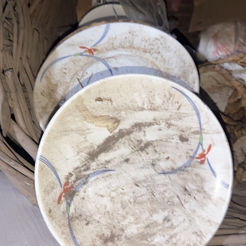 瓷片国营厂库存微瑕18厘米2个