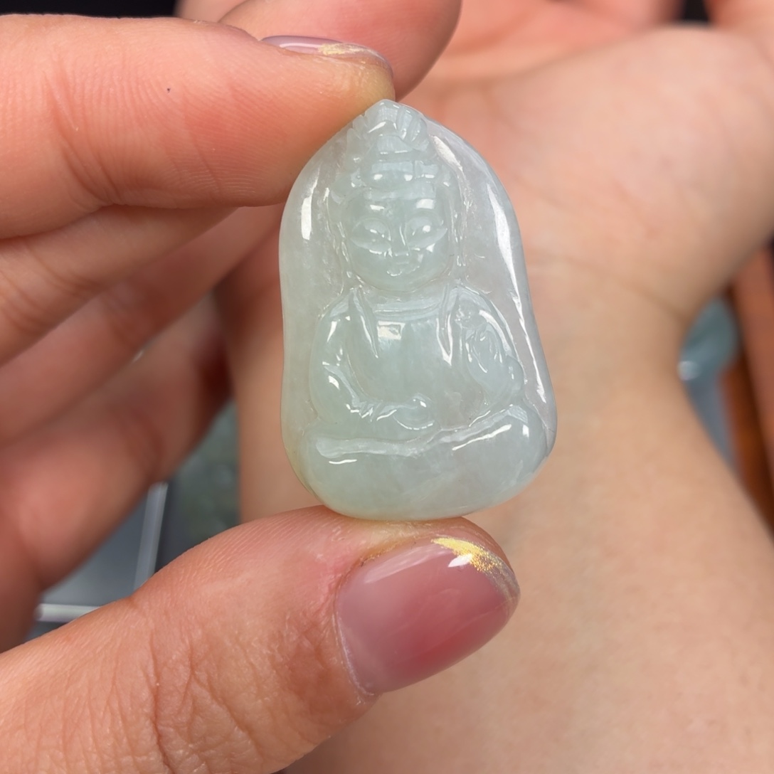 翡翠未镶嵌颈饰宝宝佛