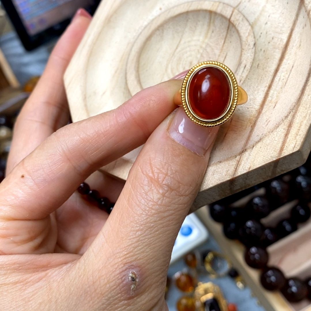 血珀珠宝奇石未镶嵌