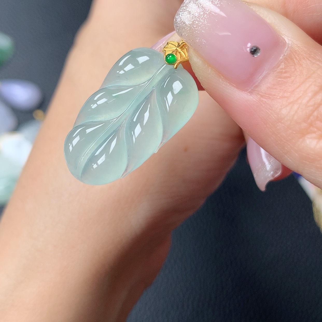 【闪购商品】翡翠18K金镶嵌吊坠(赠链)