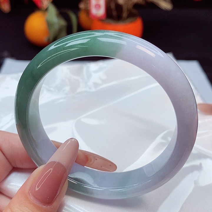 翡翠手镯未镶嵌57圈