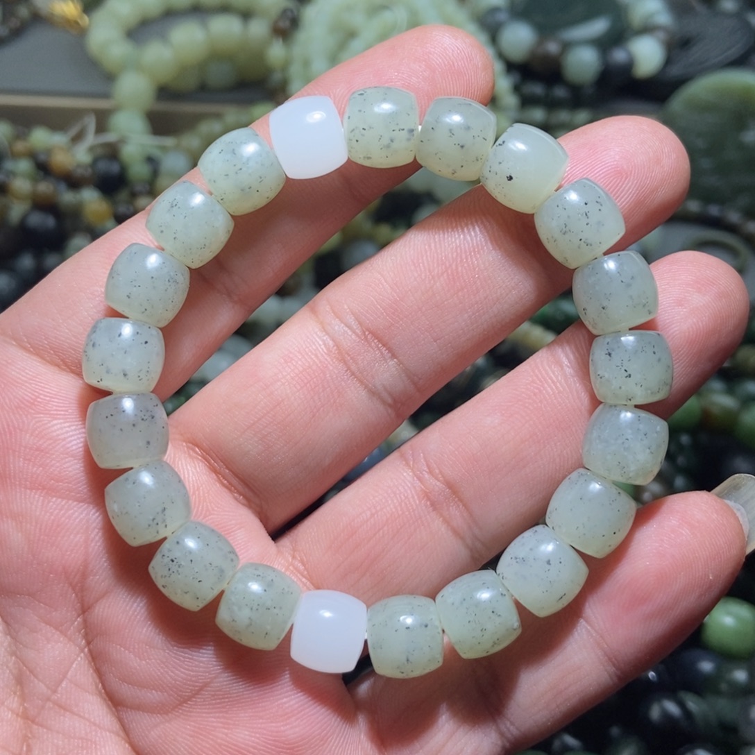 和田玉（糖玉）未镶嵌手链