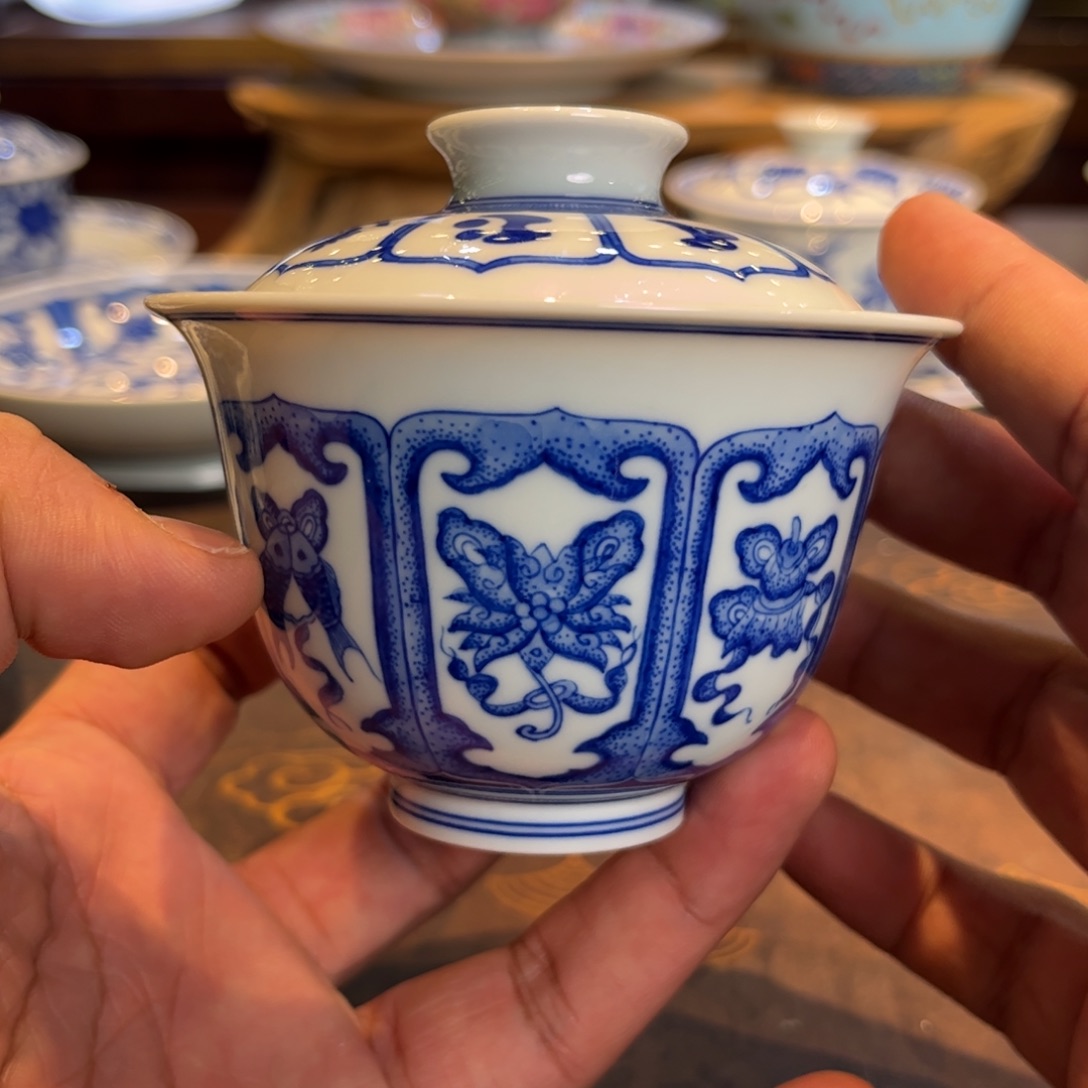 青花点工梵文八宝