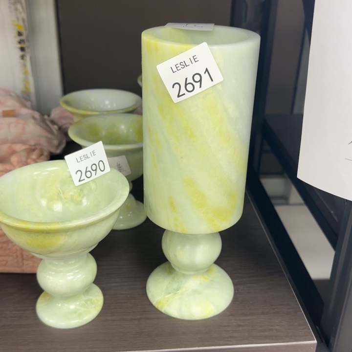 X2691.                花瓶