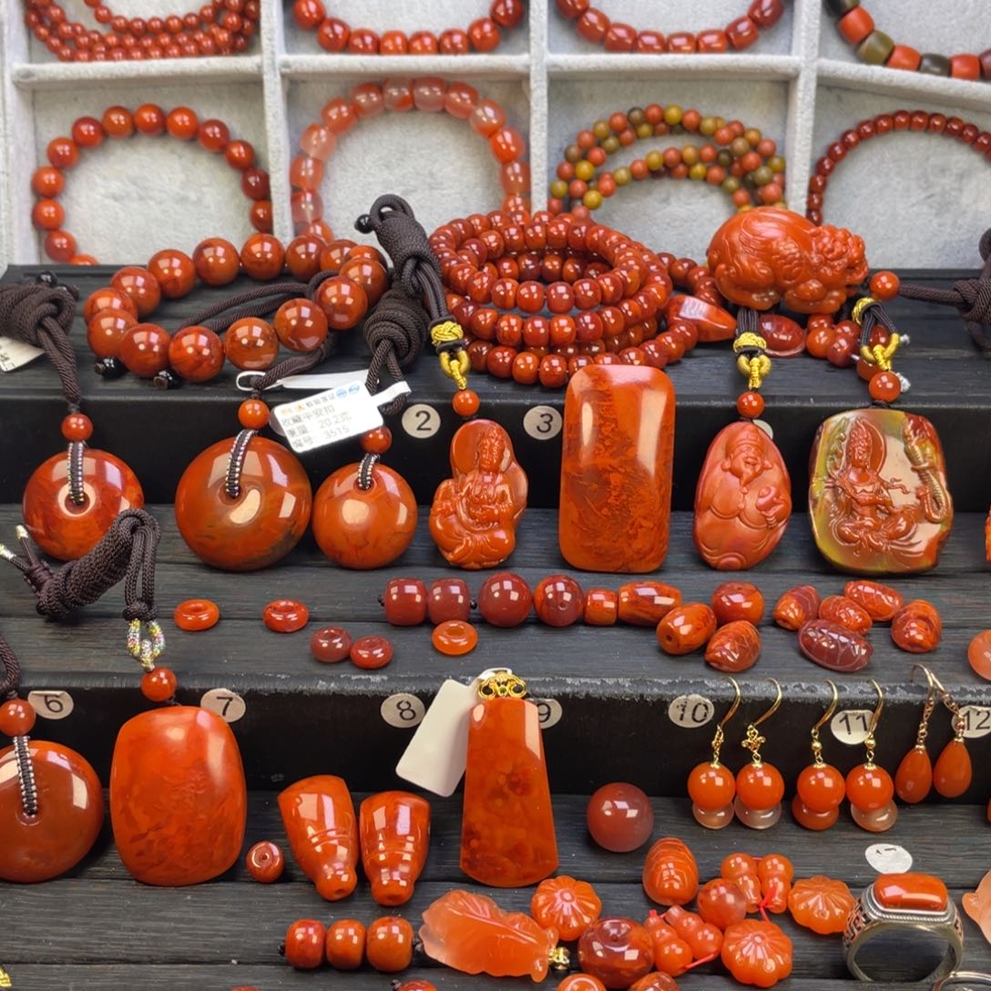 南红玛瑙珠宝奇石未镶嵌