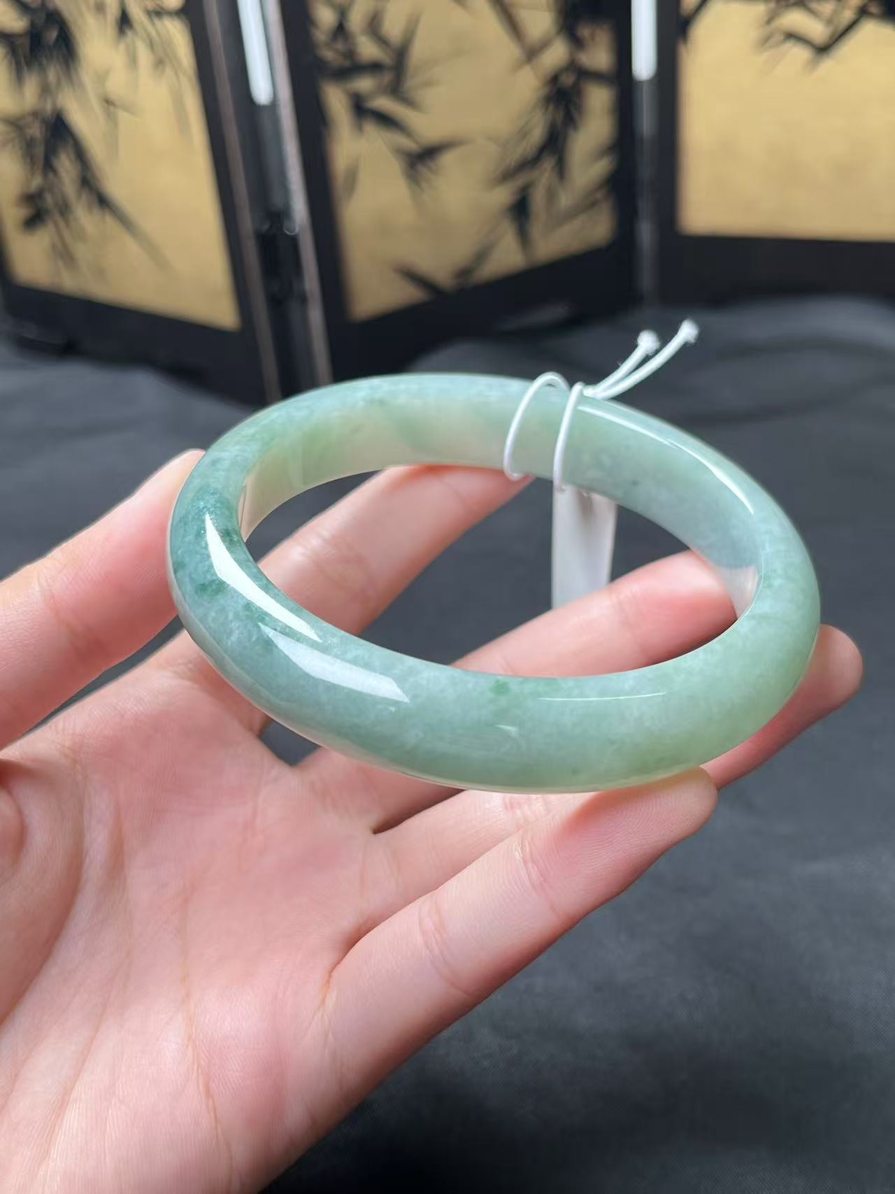 天然.保真.老坑种62+圈-天然缅甸A货翡翠.湖水绿飘花-25060408