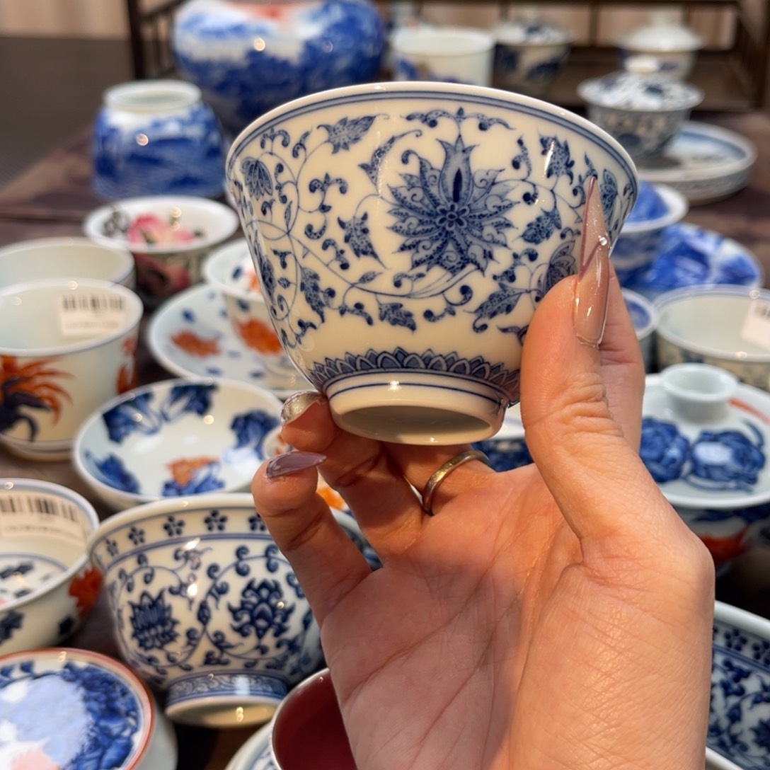 瓷片闪闪闪闪闪闪闪闪闪闪